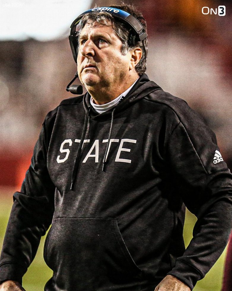 College Football Hall of Fame Shocks Fans: Mike Leach's Path Opens! College Football Hall of Fame eligibility, Mike Leach coaching legacy, win percentage criteria changes