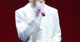 "นุนิว ชวรินทร์: สวย น่ารัก หรือ แค่ภาพลวงตา?"  Nuneew concert experience, live music events Thailand, emerging Thai artists 2025