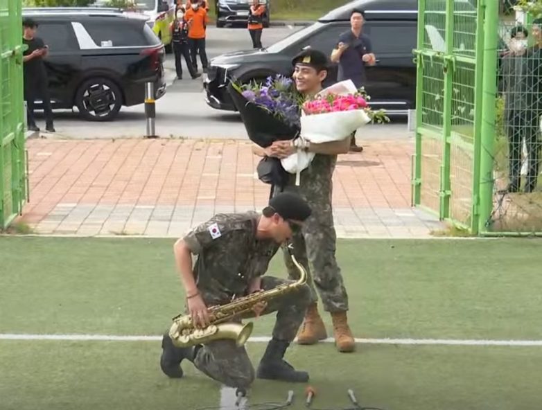 BTS's RM & V Return: Fans Celebrate, But Controversy Brews! BTS military service return, RM and V homecoming celebration, K-pop idol discharge news