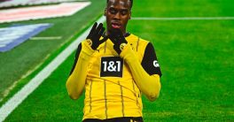 Chelsea's €35M Bid for Bynoe-Gittens Sparks Man City Outrage!  Chelsea transfer news, Jamie Bynoe-Gittens contract details, Borussia Dortmund player sale