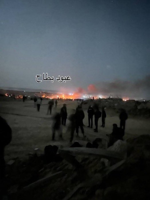 "Israeli Airstrikes Target Humanitarian Aid Seekers in Gaza!" humanitarian crisis in Gaza, Israeli military actions, Palestinian aid efforts