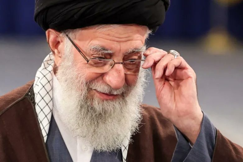 Netanyahu's Home Obliterated: Iran's Missiles Strike Israel! Israeli military response, Iranian missile threat, Netanyahu residence news