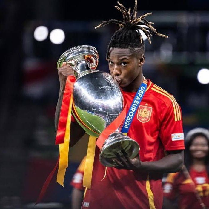 Nico Williams Shocks Fans with Barcelona Meeting After Bayern Talks!  Nico Williams transfer news, Barcelona youth prospects, Lamine Yamal Instagram update