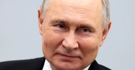 Putin Defies West: Russian Nuclear Experts Stay in Iran!  nuclear collaboration, Iranian energy projects, Russian expertise in Iran
