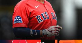 Rafael Devers Shocker: Giants Deal Rocks MLB World! Fans Divided!  Rafael Devers trade news, San Francisco Giants roster changes, MLB player transactions 2025