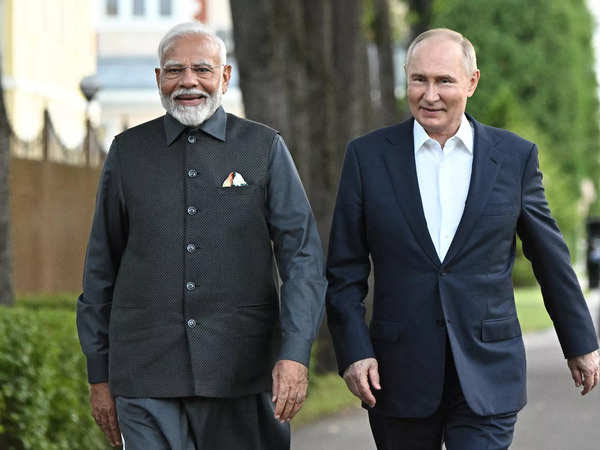 "Russia's Controversial Offer: Su-57E Tech Transfer to India!" Sukhoi Su-57E technology transfer, India-Russia defense collaboration, Make in India aerospace initiative