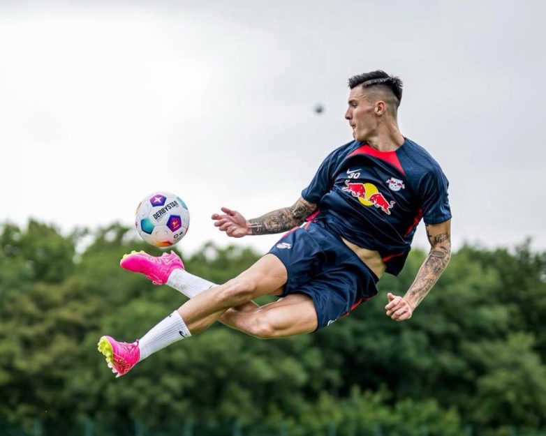 "Saudi Clubs Target Šeško: Will He Choose Money Over Legacy?" Benjamin Šeško transfer news, Saudi Pro League player offers, European football career decisions