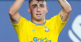"Shocking Transfer: Villarreal Snags Rising Star Moleiro from Las Palmas!"  Alberto Moleiro transfer news, Villarreal signings, Las Palmas player agreements