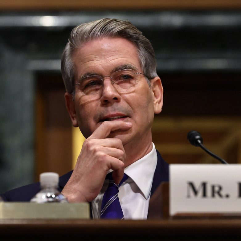 Treasury Chief Bessent Eyes Fed Chair Role: Market Shock Looms! Federal Reserve Chair candidates, Scott Bessent Treasury role, US economic policy leadership