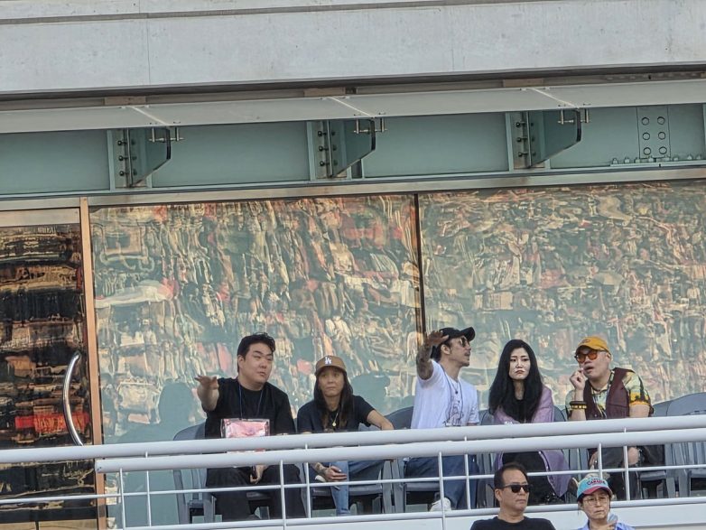 Yoonmirae and Tiger JK Surprise Fans at j-hope's Final Concert! Yoonmirae concert appearance, Tiger JK music collaboration, j-hope live performance experience