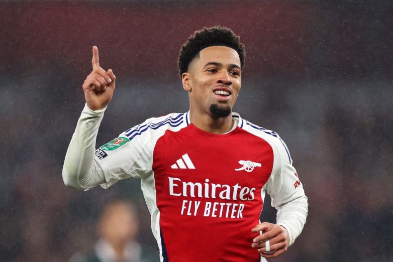 Arsenal's Bold Move: Will Young Star Nwaneri Sign Shocking Deal? Arsenal contract negotiations, Ethan Nwaneri future plans, youth development at Arsenal