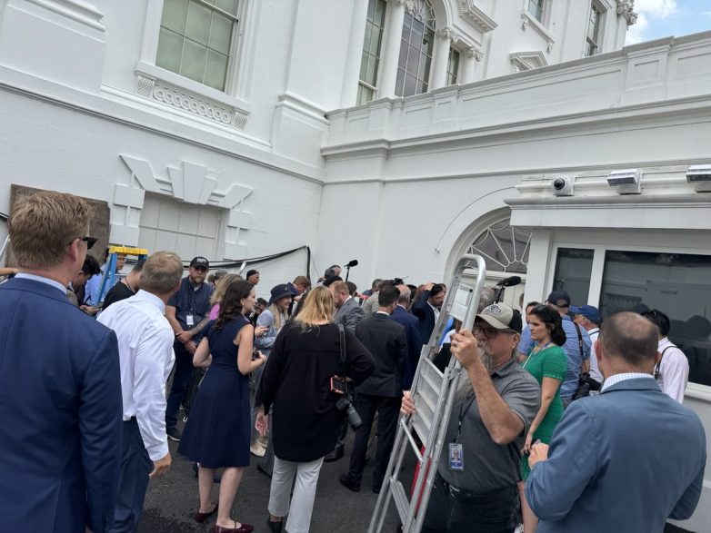 "Chaos at White House: Panic Erupts Over Misidentified Device!" White House security incident, Secret Service response, White House lockdown news