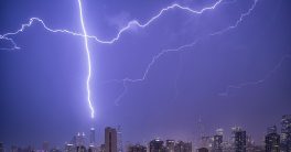 "Chicago in Crisis: Streets Become Rivers Amid Flash Flood Emergency!"  Chicago flood emergency, heavy rainfall safety tips, urban flooding response strategies