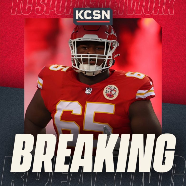 Chiefs' G Trey Smith Set to Break Records with Shocking Deal! NFL contract extensions, Kansas City Chiefs news, top NFL guards 2025
