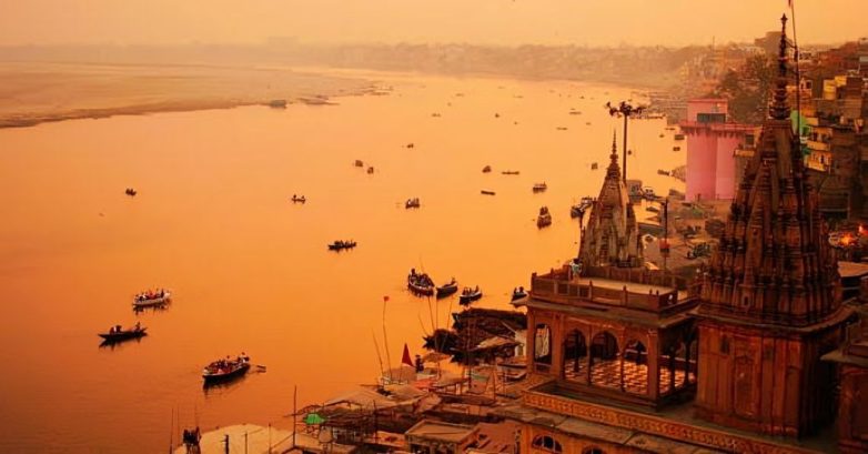 "Prayagraj and Varanasi: India's Surprising Air Quality Champions!" air pollution improvement initiatives, urban air quality achievements, sustainable city development efforts