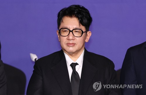 Securities Chief Bang Sihyuk Faces Prosecution Over Fraud Claims! securities fraud investigation, trading misconduct allegations, South Korea financial regulation