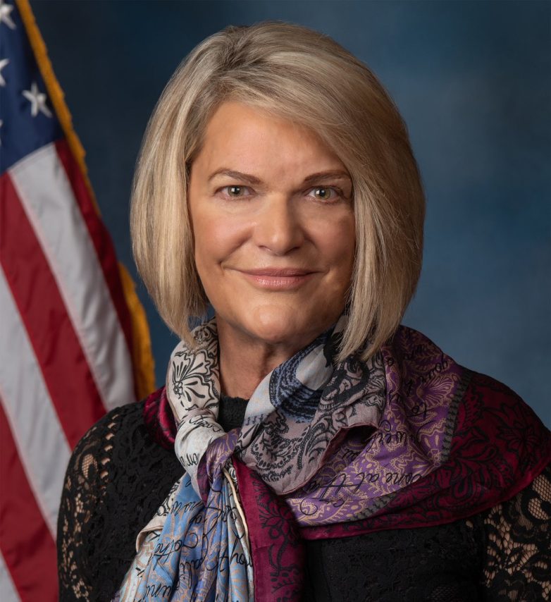 Senator Lummis Demands Jerome Powell's Resignation Amid Controversy! Federal Reserve leadership crisis, Jerome Powell resignation call, Senator Cynthia Lummis statement