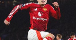 "Shock Exodus: Five Stars Demand Exit from Manchester United!"  Manchester United transfer news, Premier League player departures, Manchester United squad changes