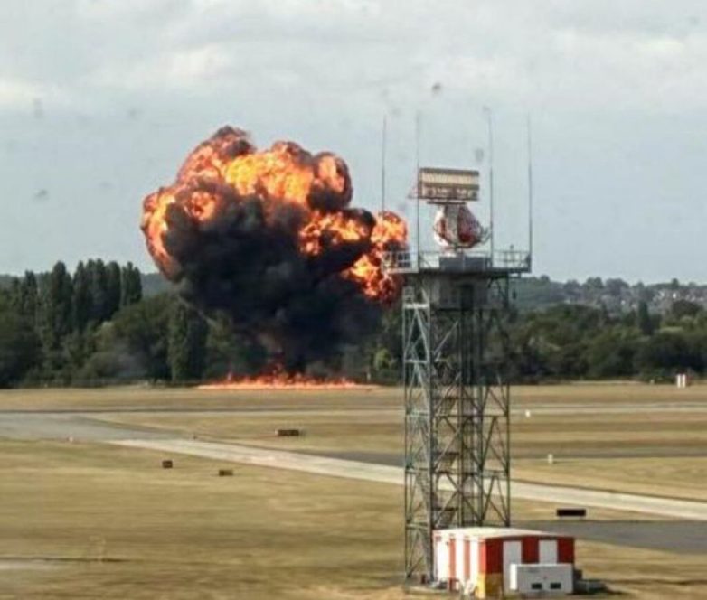 Small Plane Crash Near London: What Really Happened? Shocking Details!  plane crash news, Southend Airport incident, aviation safety updates