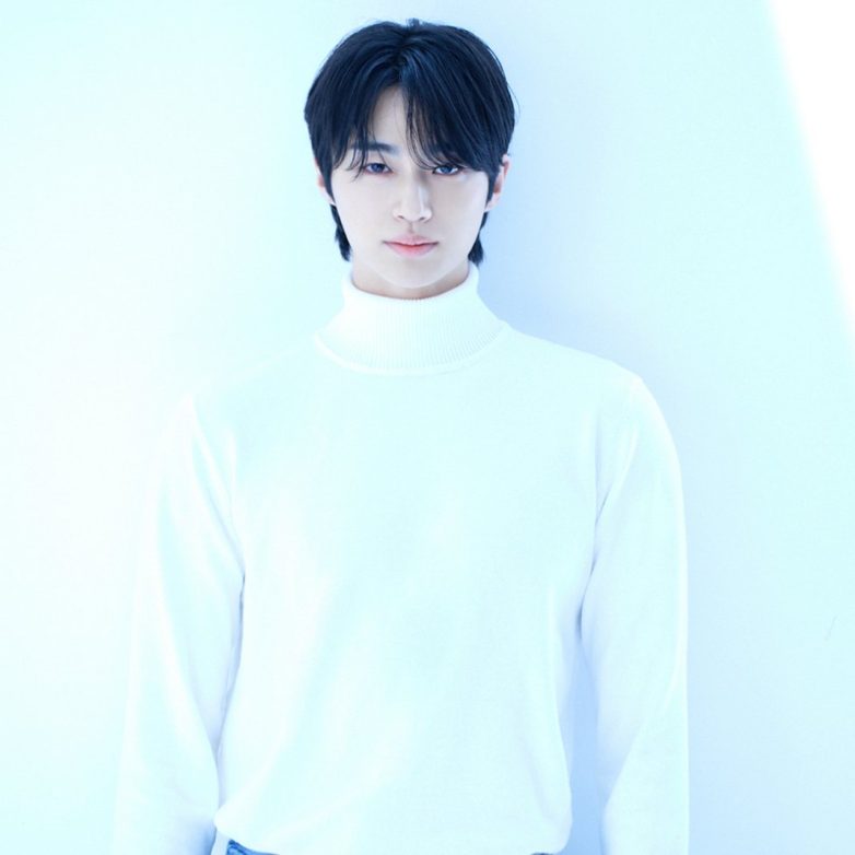 "Solo Leveling Live Action: Fans Divided Over Byeon Woo-seok Casting!" Solo Leveling Netflix adaptation, Byeon Woo-seok live-action series, Sung Jin-woo character development