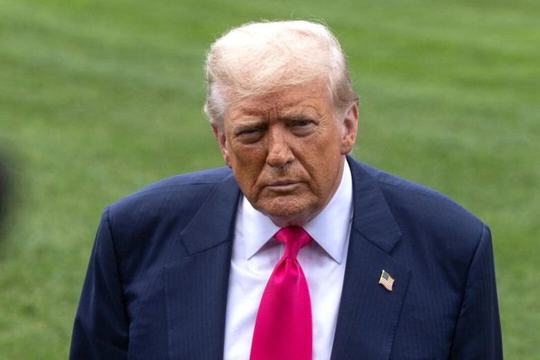 Trump's Oval Office Magic: GOP Rebels Flip on Crypto Vote! Trump crypto influence, House GOP negotiations, Anti-CBDC legislation