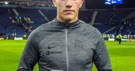Viktor Gyökeres Ditches Sporting: Arsenal Move Sparks Fury!  Viktor Gyökeres transfer news, Arsenal contract agreement, Sporting CP player updates