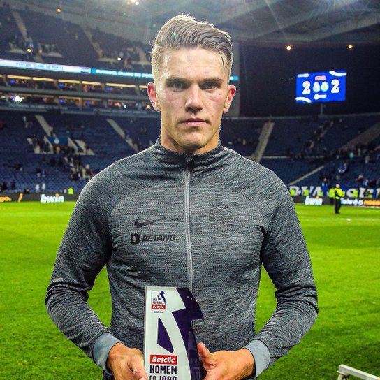Viktor Gyökeres Ditches Sporting: Arsenal Move Sparks Fury! Viktor Gyökeres transfer news, Arsenal contract agreement, Sporting CP player updates